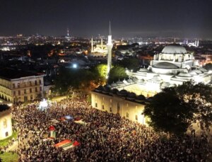 İstanbul’da Hamas Lideri Suikastını Protesto Eden Gruplar Yürüyüş Düzenledi