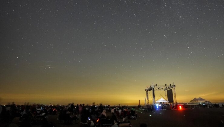 Karacabey’de Binlerce Kişi Perseid Meteor Yağmurunu Gözlemledi