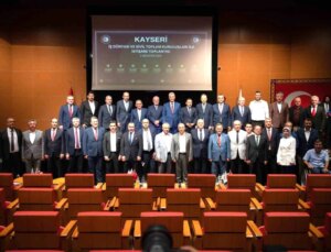 Kayseri Büyükşehir Belediye Başkanı Dr. Memduh Büyükkılıç, İstişare Toplantısı’na Katıldı