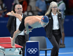 Leon Marchand 1.5 Saatte 2 Olimpiyat Rekoru Kırdı