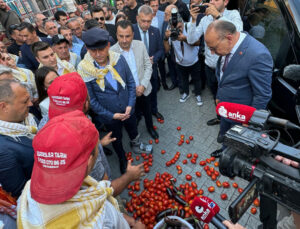 Manisalı Çiftçiler: ‘Artık Satacak Bir Şey de Kalmadı’