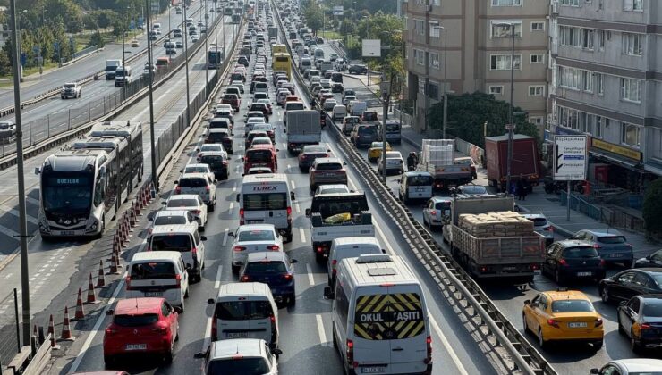 Metrobüs Hattında Çalışma: Beylikdüzü Yönünde İki Durak Kapanacak