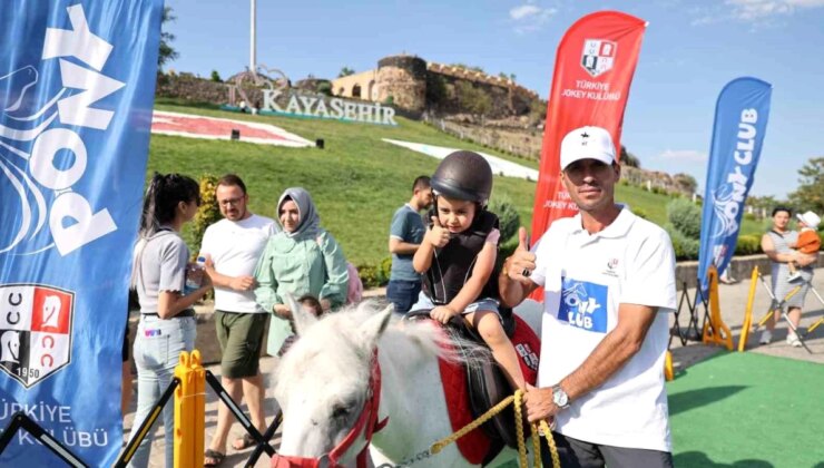 Nevşehir’de Çocuklar Atlarla Buluştu