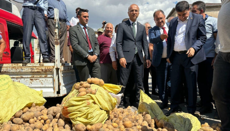 Nevşehir’de Patates Üreticilerinden Eylem: ‘Çiftçi Batarsa Ülke Batar’