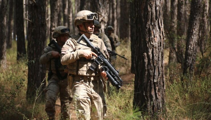 Orman Yangınlarına Karşı Jandarma Komando Timleri Antalya’da Vazifede