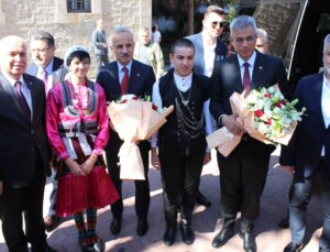 Sağlık Bakanı Memişoğlu: Biz İnsanları Yaşatmaya Çalışıyoruz