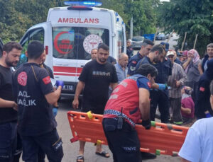 Sakarya’da Pat Pat Devrildi: 10 Kişi Yaralı