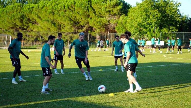 Sakaryaspor, Yeni Dönem Hazırlıklarına Devam Ediyor