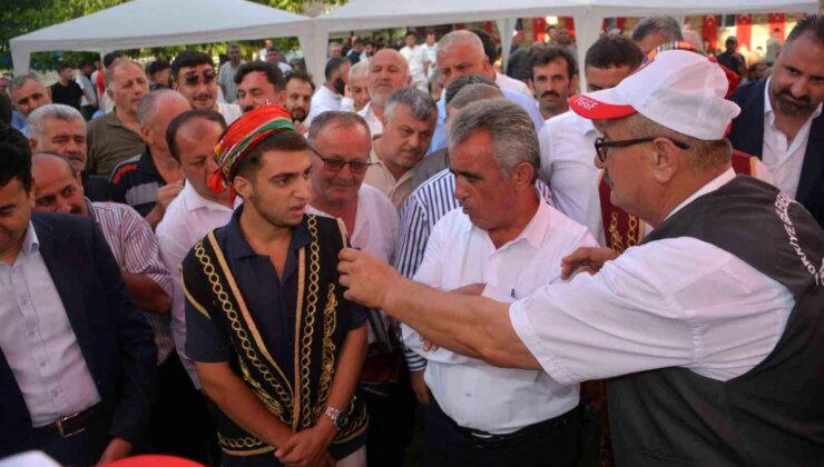 Sinop’ta Sazlı Akbaş Güreş Şenliği Düzenlendi