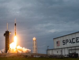 Spacex, Atıklarını Teksas Sularına Bırakmakla Suçlanıyor