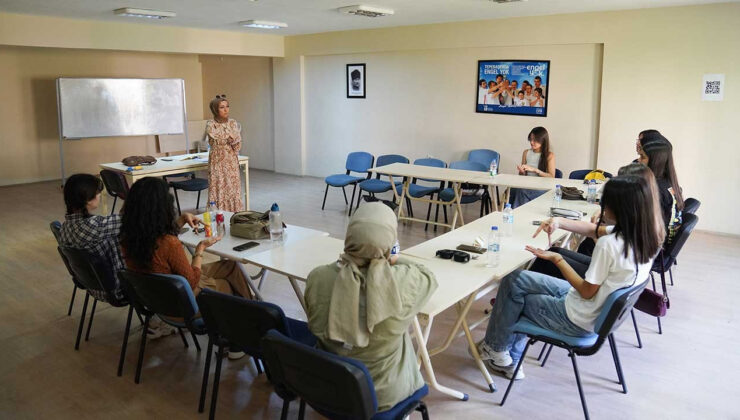 Tepebaşı Belediyesi’nden İşaret Dili Eğitimi