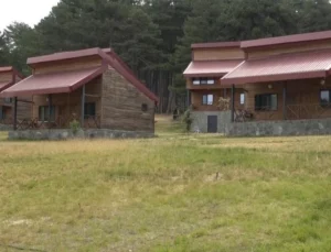 Uludağ’ın Güney Yamaçlarındaki Yayla Konuklarına Unutulmaz Tecrübeler Yaşatıyor