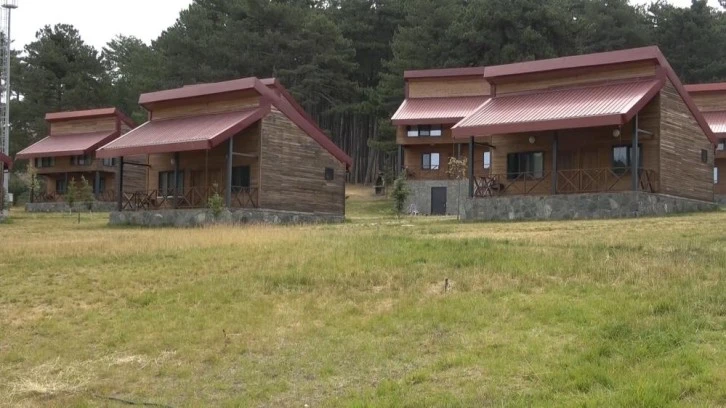 Uludağ’ın Güney Yamaçlarındaki Yayla Konuklarına Unutulmaz Tecrübeler Yaşatıyor