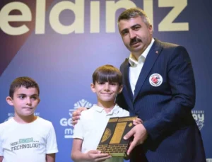 Yıldırım Gençlik Merkezi Mezunlarını Verdi