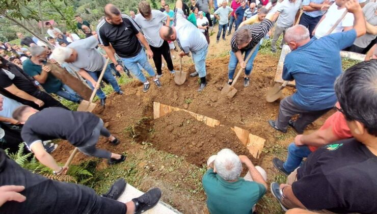 Ağaç Kısmını Engellemek İsterken Silahlı Saldırı Sonucu Hayatını Kaybeden Reşit Kibar, Borçka’da Defnedildi