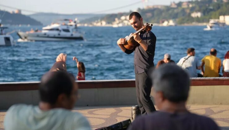 Azerbaycanlı Müzisyen Tarlan İskandarov, İstanbul’da Sanatını Tanıtıyor