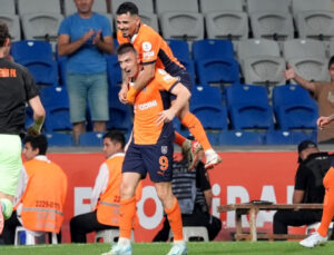 Başakşehir İkinci Yarıda 4 Golle Geri Döndü: 5-2