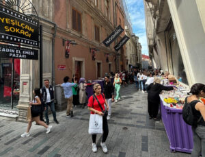 Beyoğlu’ndaki ‘Kadın El Emeği Pazarı’na Polis Müdahalesi