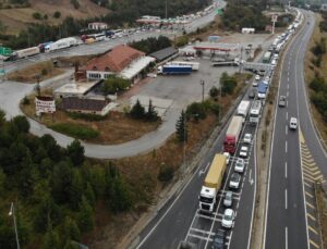 Bolu Dağı’nda Uzun Araç Kuyrukları Oluştu