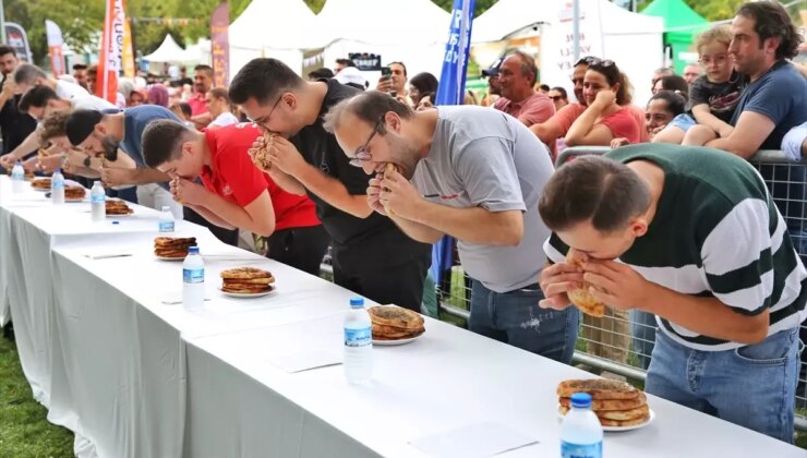 Bursa Gastronomi Şenliği’nde Cantık Yeme Müsabakası Düzenlendi