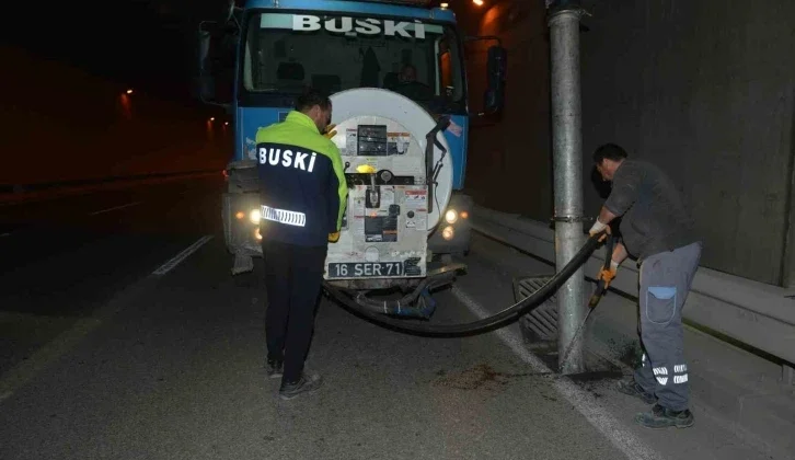 Bursa’da Sel Felaketlerine Karşı Izgara ve Rögarlar Temizleniyor