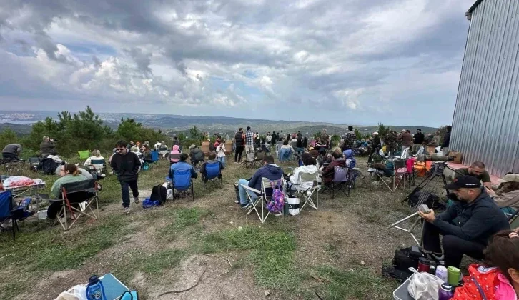 Bursa’da Yüzlerce Kişi Kuş Gözlem Etkinliğinde Bir Araya Geldi