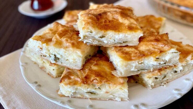 Çayın Yanına Harika Bir Eşlikçi: Fırında Peynirli Börek