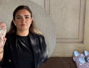 CHP’li Kılıç, Narin’in Ansına Kapı Önüne Ayakkabı Bıraktı: Çabamız Bu Ayakkabılar Delil Torbalarına Koyulmana Kadar Devam Edecektir