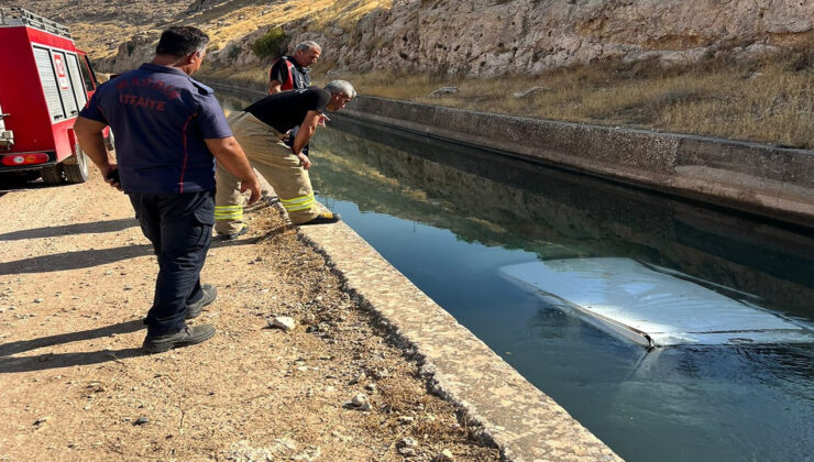 Çocukların El Freni ile Oynadığı Araç Sulama Kanalına Düştü