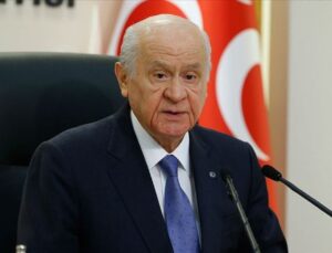 Devlet Bahçeli’nin Hayatı Kitap Oluyor