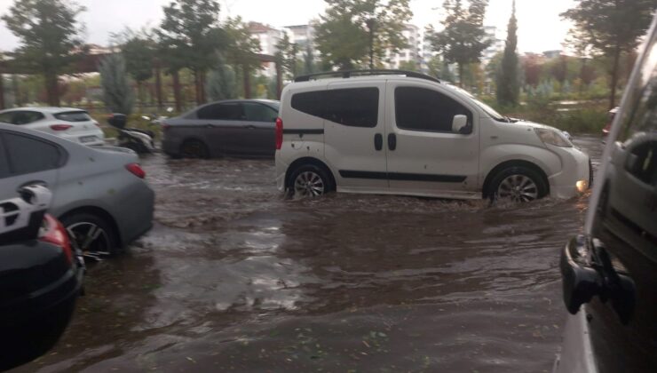 Diyarbakır’da Caddeler Göle Döndü