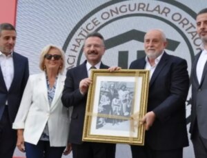 Eskişehir’de Hacı Hatice Ongurlar Ortaokulu Törenle Açıldı