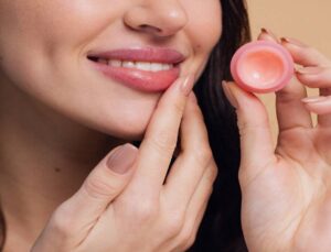 Evde Lip Balm Nasıl Yapılır?