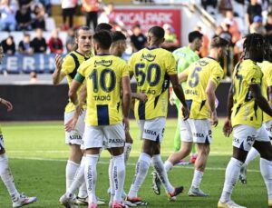 Fenerbahçe Uefa Avrupa Ligi Serüveni Başlıyor: 5 İsim Takımda Yer Almıyor!