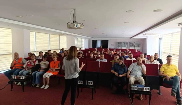 Gemlik Belediyesi Çalışanları Temel Afet Şuuru Eğitimi Aldı