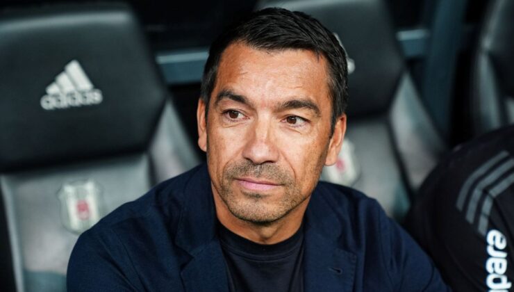 Giovanni Van Bronckhorst Takımda Değişiklik Yapmadı