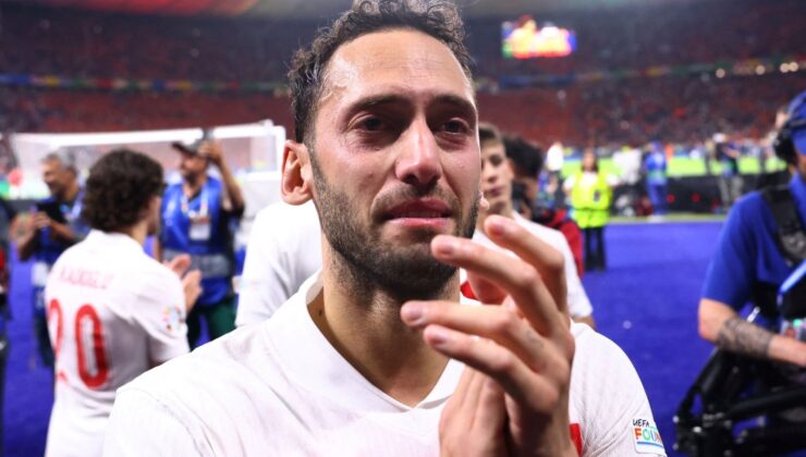 Hakan Çalhanoğlu, Altın Top Mükafatına Aday Gösterildi: Messi ve Ronaldo Listede Yok!