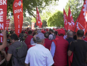 İşçiler Saraçhane’den Seslendi: 10 Tane Çeyrek Altınımı Her Ay Kim Çaldı?