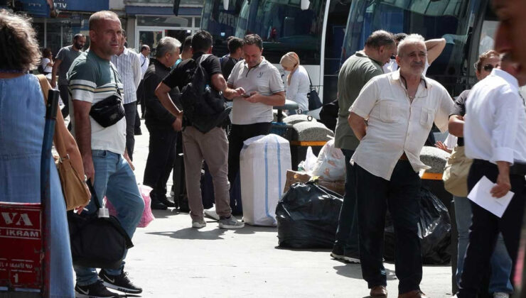 İstanbul Otogarı’nda Okul Öncesi Dönüş Yoğunluğu: Bilet Bulunmuyor