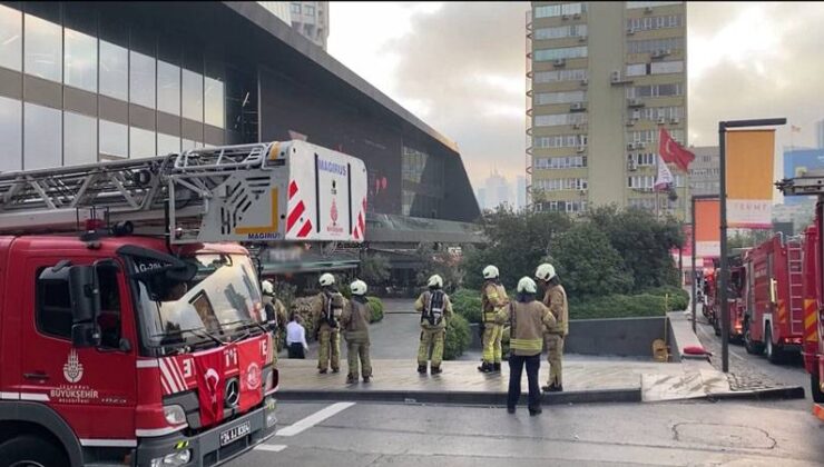 İstanbul Şişli’deki Trump Avm’de Yangın