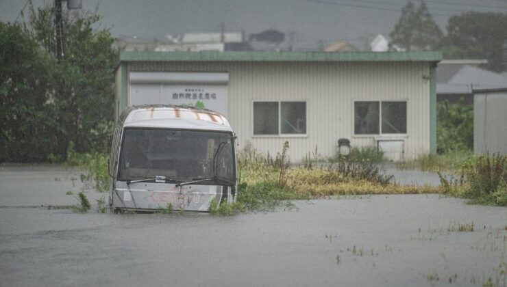 Japonya’yı “Eşi Benzeri Görülmemiş” Yağmurlar Vurdu: Bir Kişi Öldü, Yedi Kişi Kayıp