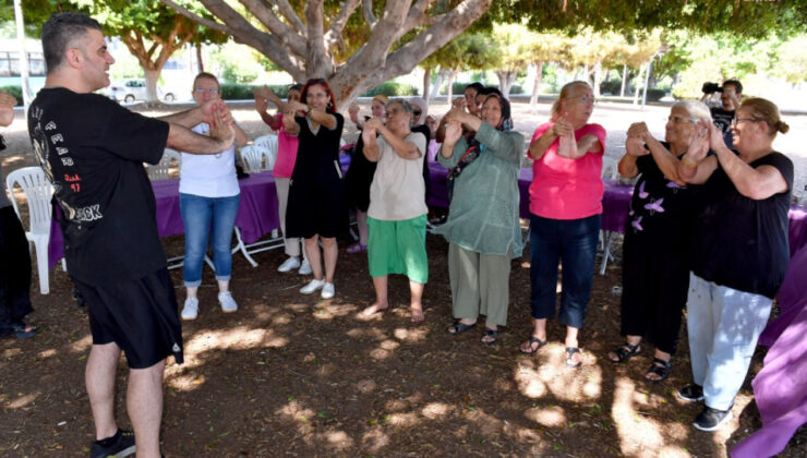 Mersin Büyükşehir Belediyesi’nin ’80’ler Buluşması’ Yeniden Başladı