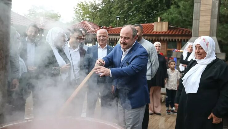 Mustafa Varank: Türkiye’de Derneklere ve Kooperatiflere Dayanaklar Veriliyor