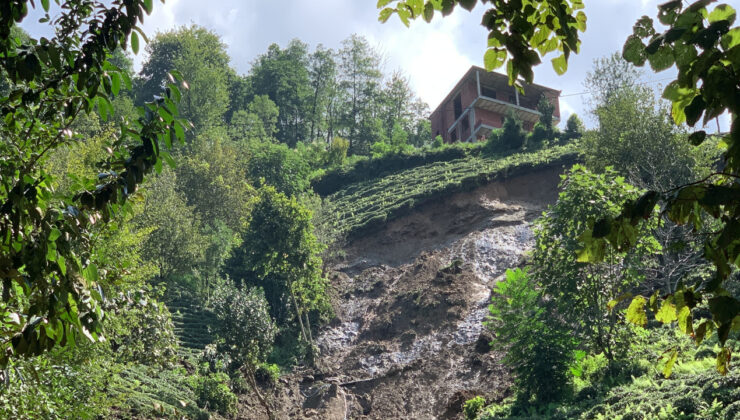 Rize’de Heyelan: Çay Üreticisi Son Anda Kurtuldu