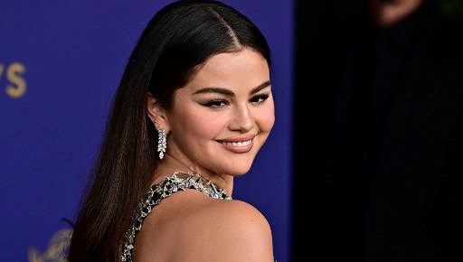 Selena Gomez Gala Stiliyle Instagram’a Damga Vurdu