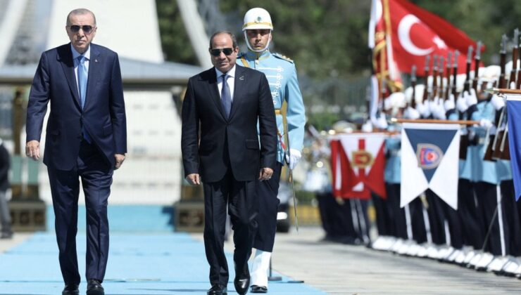 Sisi’nin Ziyareti Dünya Basınında: Yunanistan Rahatsız Oldu