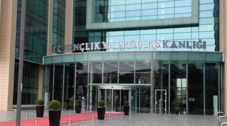 Spor Bakanlığı Sayıştay Raporuna Takıldı: 2019’dan Bu Yana Alınması Gereken Bilet Payı Alınmamış; Kadroların Verdiği Zararlar İl Müdürlüğü Bütçesinden Karşılanmış