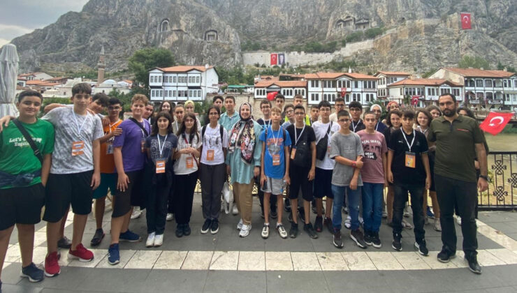 Sultangazi Belediyesi’nden Başarılı Öğrencilere Karadeniz Turu