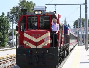 Türkiye’de 2024’te Demir Yollarıyla Nüfusun İki Katını Aşkın Yolcu Taşındı