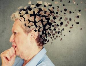 Türkiye’de Yaklaşık 800 Bin Alzheimer Hastası Var: Kadınlarda Risk Daha Yüksek